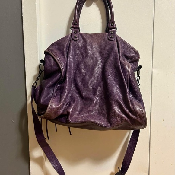 Used Balenciaga Ultraviolet Oversize Bag - Picture 2 of 3